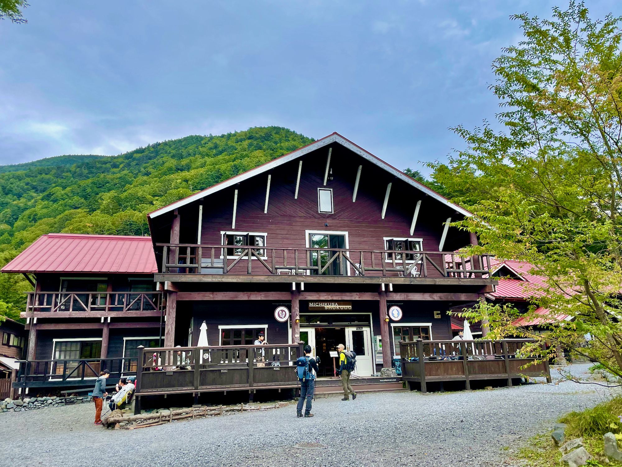 Hiking Kamikochi to Karasawa